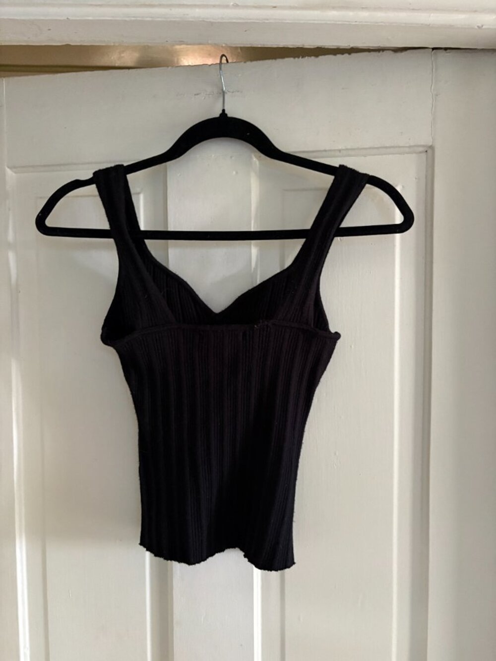 Black Knit Ribbed Tank Top - Picture 3 of 3